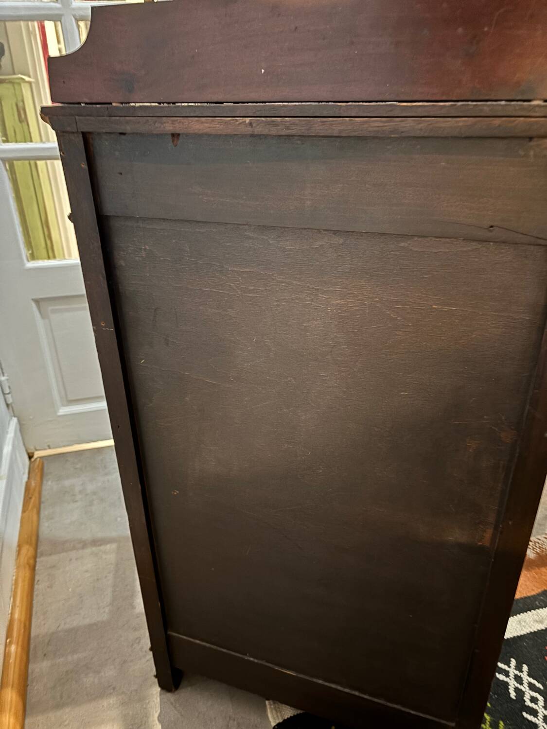 Vitrine en acajou 1900, porte avec verre biseauté