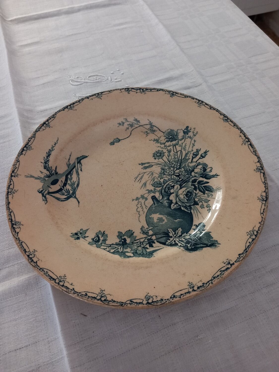 Assiette terre de fer, modèle champètre, Lunéville