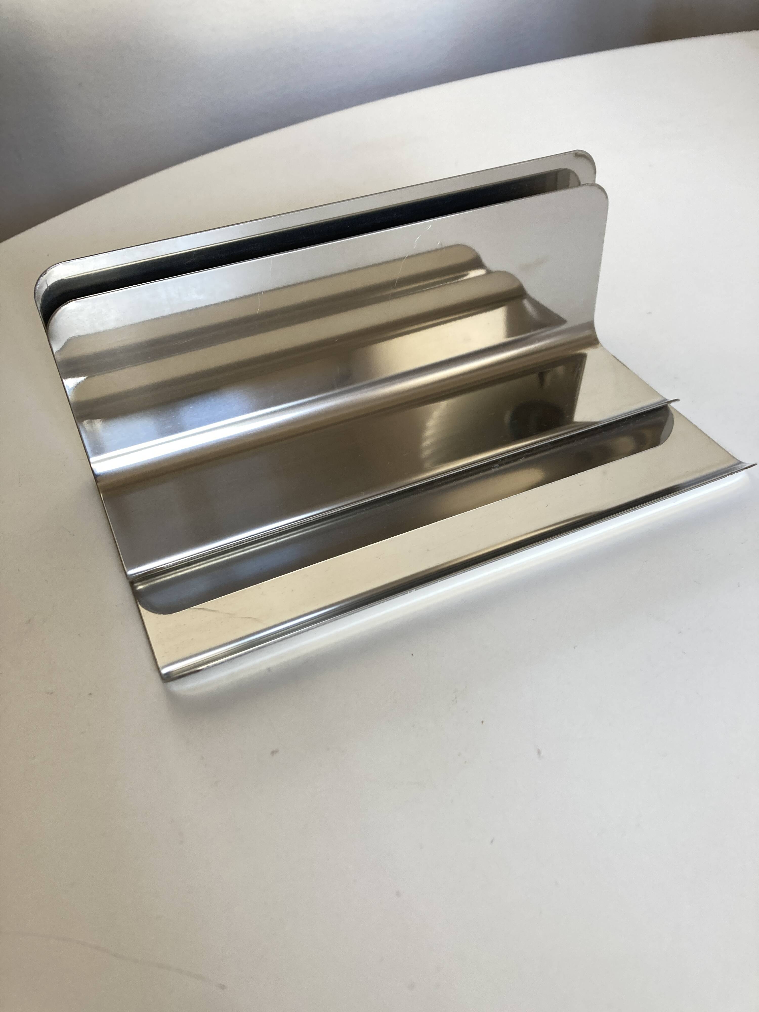 Range courier Enzo Mari en acier chromé 1962 design italien mid century