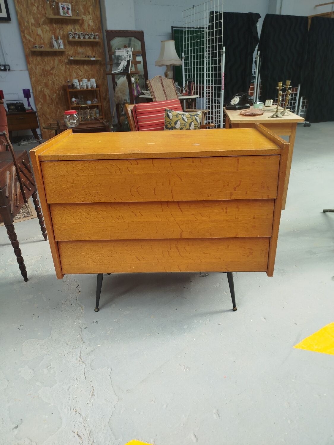 Vintage chest of drawers