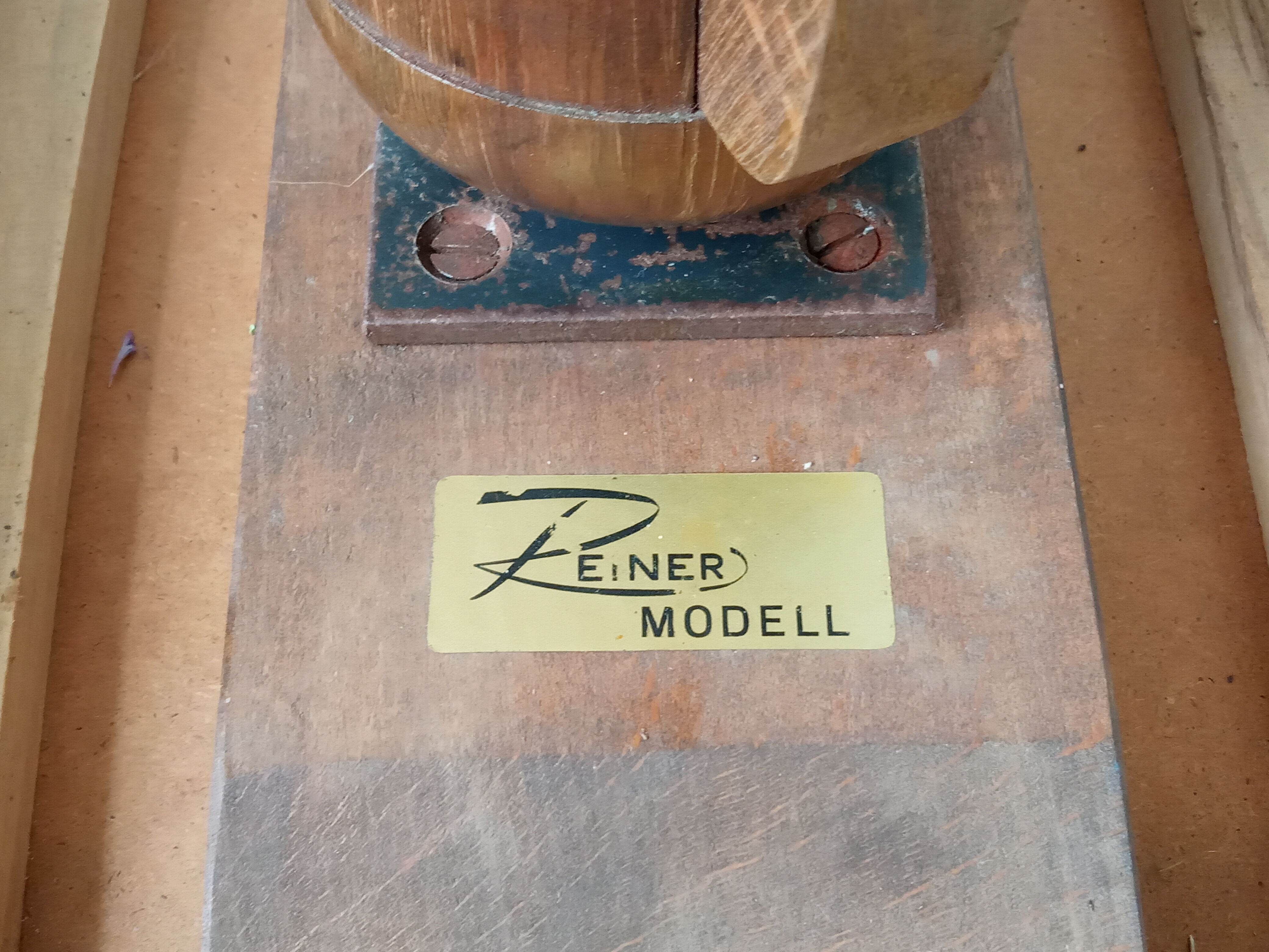 Reiner modell piano stool screw 50s