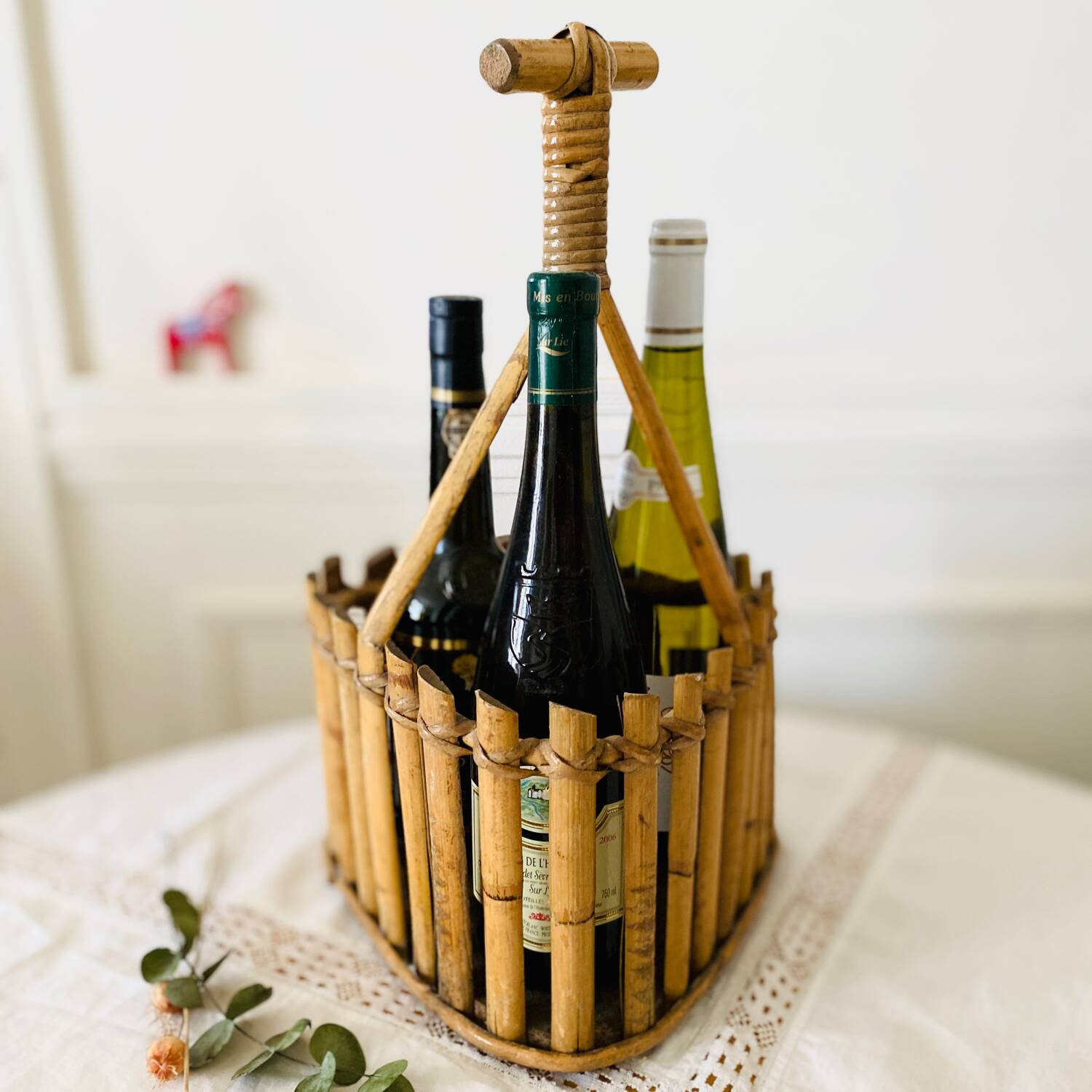 Bamboo rattan bottle holder