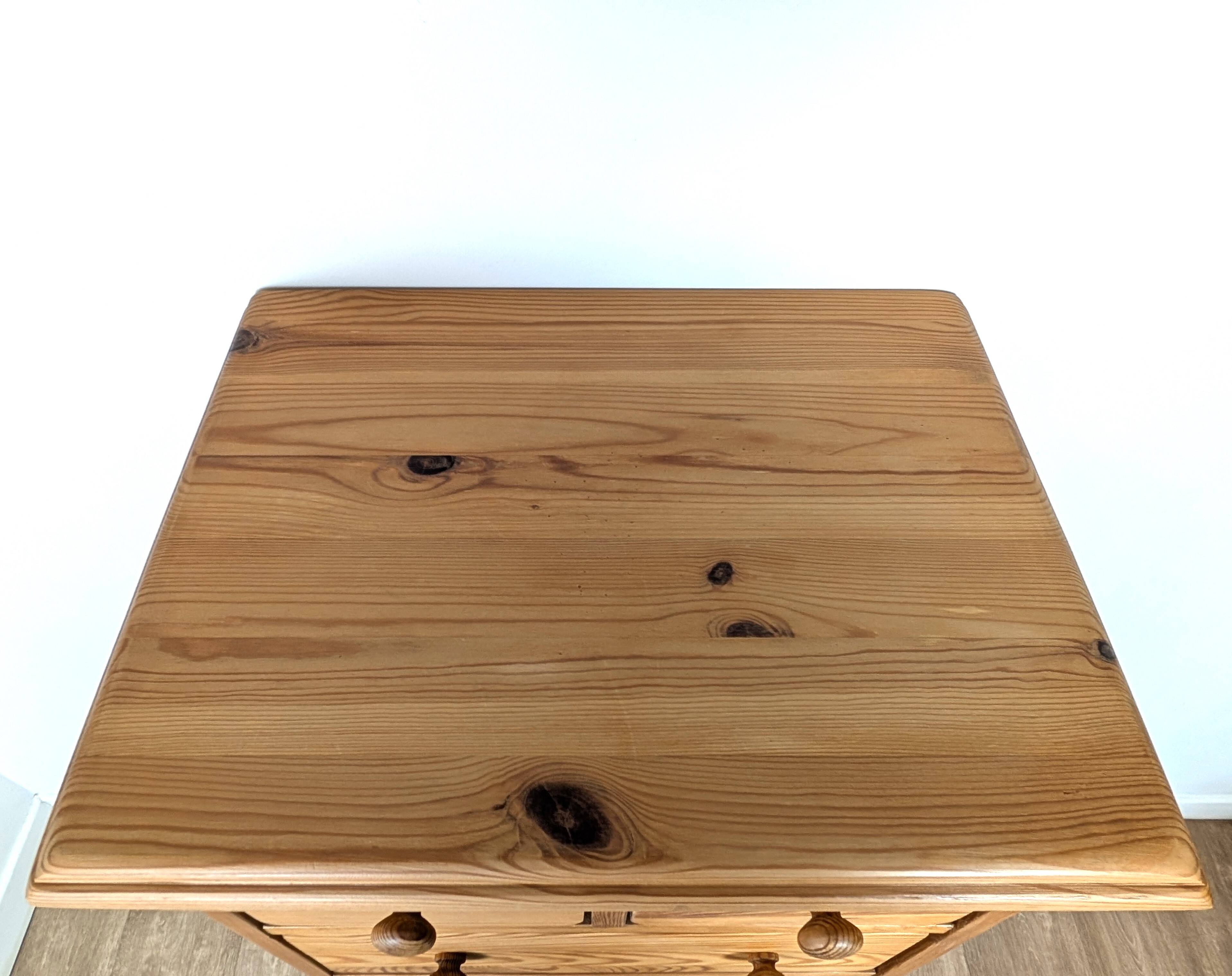 Pine chiffonier chest of drawers with 7 drawers