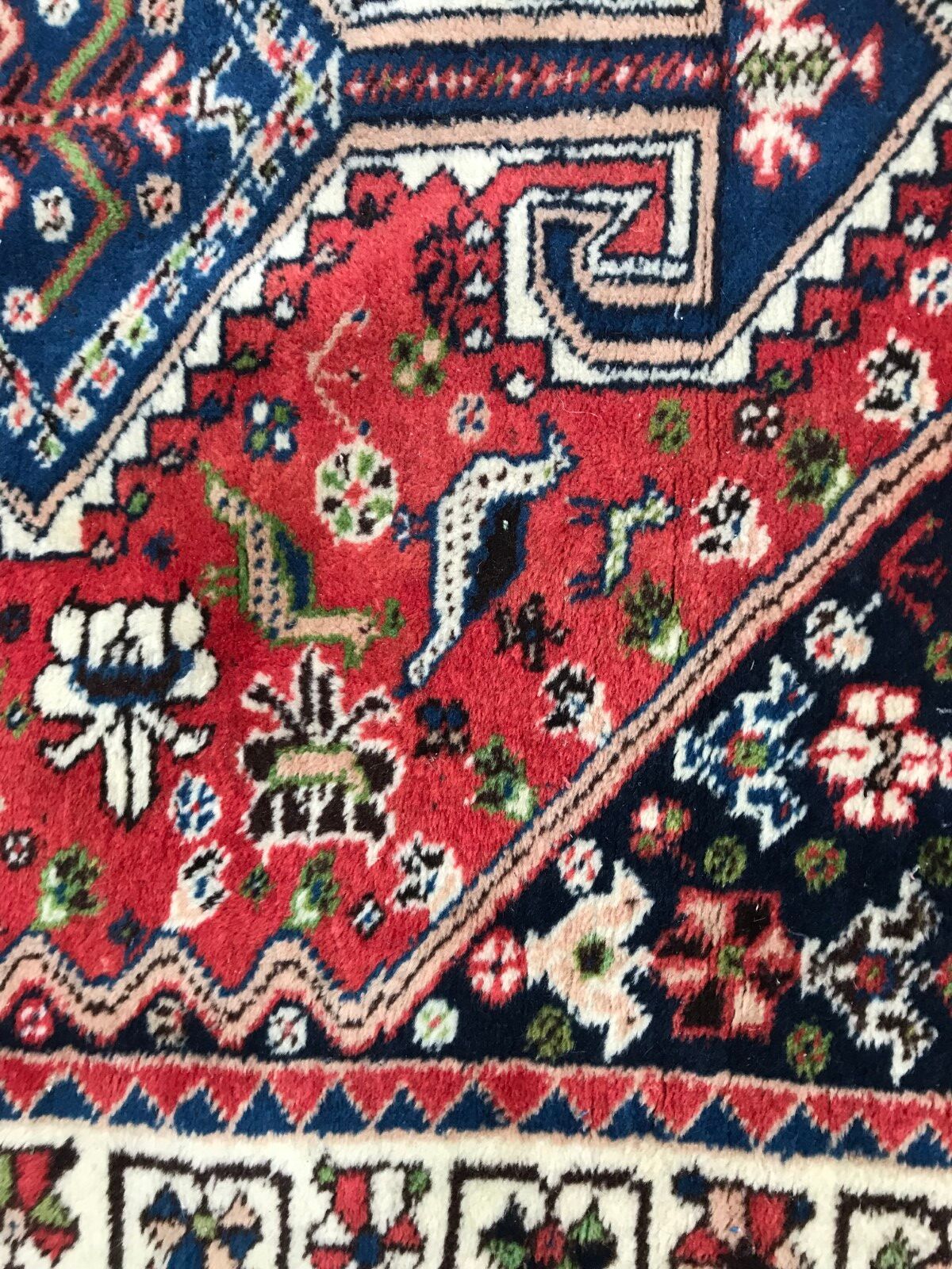 Vintage carpet Persian yalameh done hand 104 X 144 CM