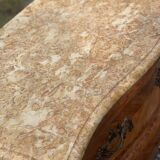 Commode en bois de rose
