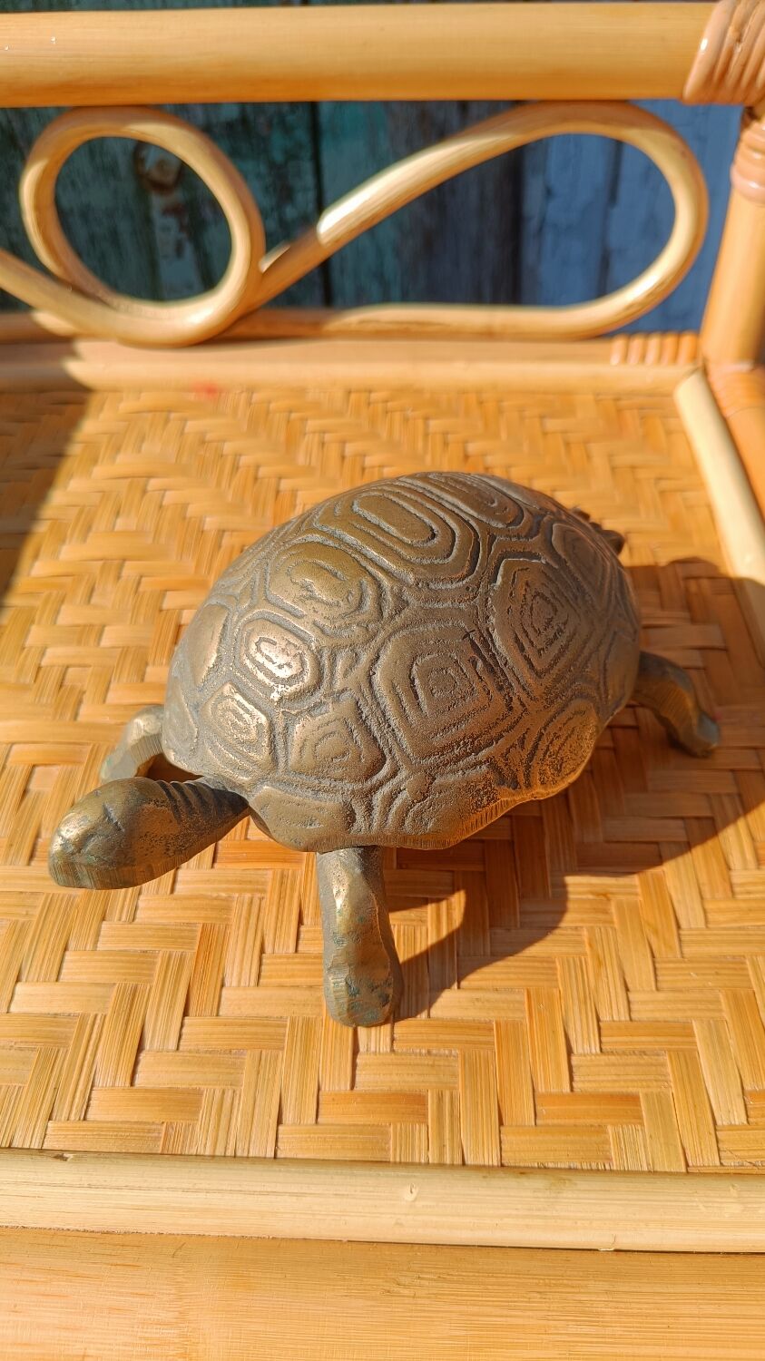 Ancient bronze tortoise ashtray