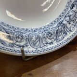 Plat rond creux en porcelaine anglaise Minton, modèle Florentine