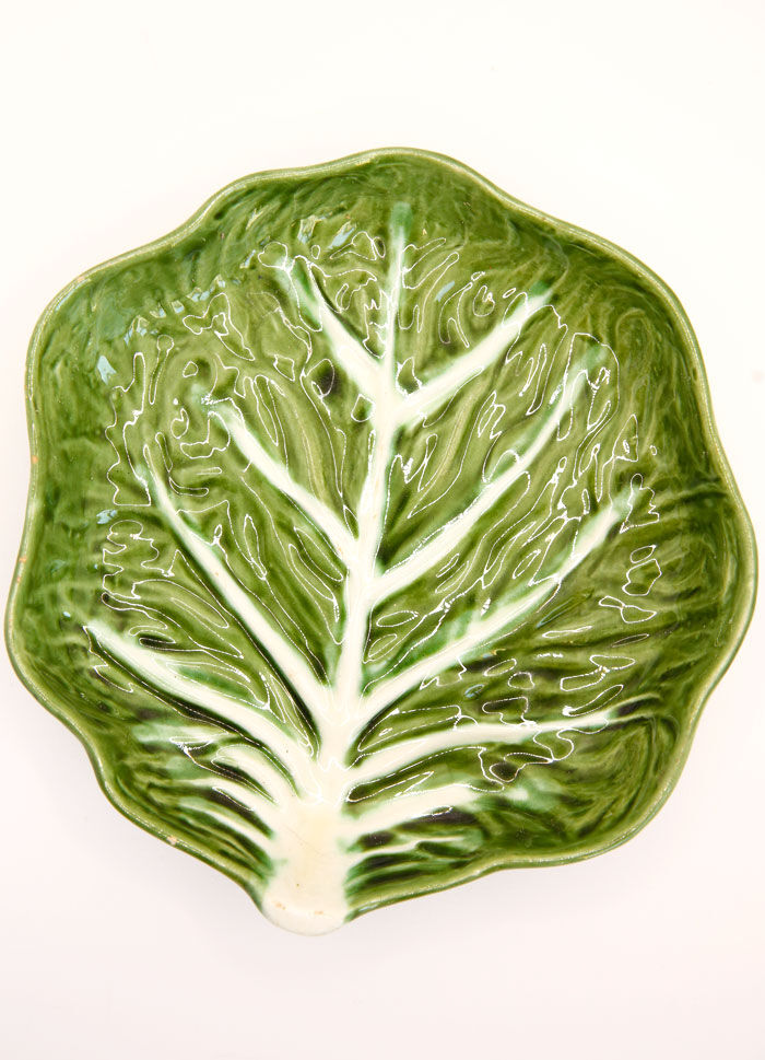 Green slurry plate like Portuguese cabbage leaf