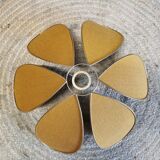 Flower petal hanging lamp