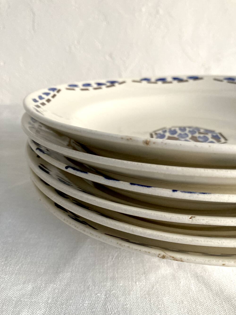 6 soup plates, ironstone from Longchamp, Arlette pattern, 1950s