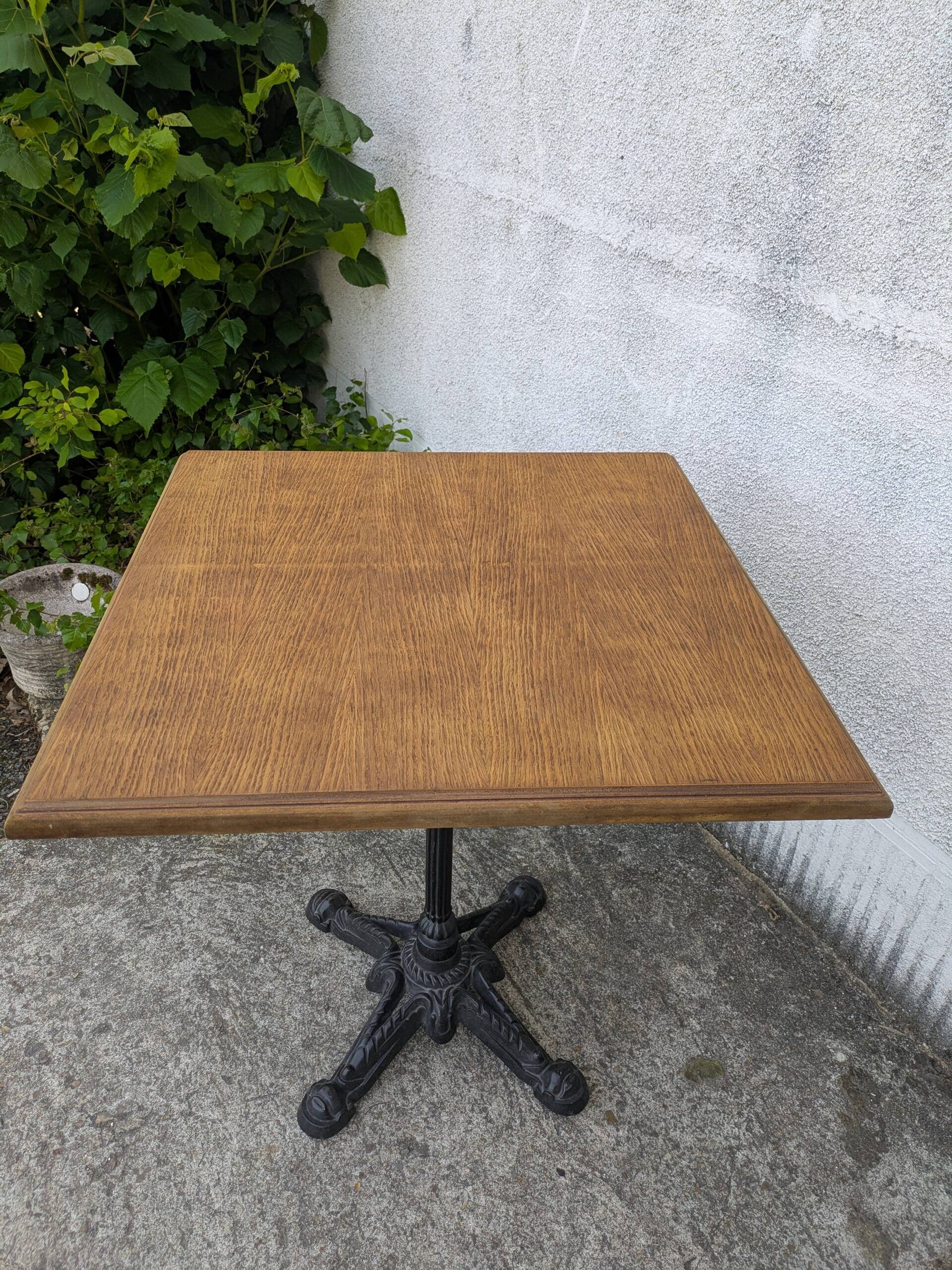 Bistro table
