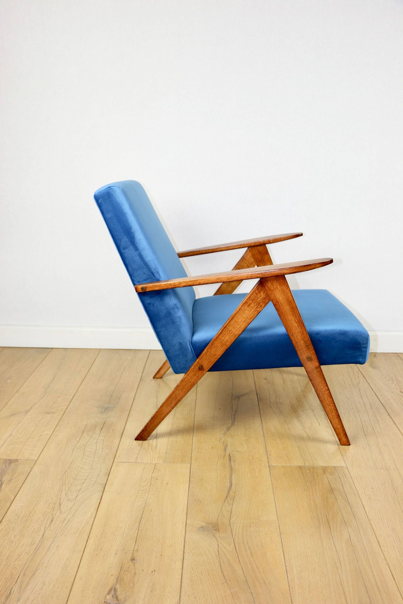 B-310 VAR armchair sea blue blue velvet - 2 pieces available