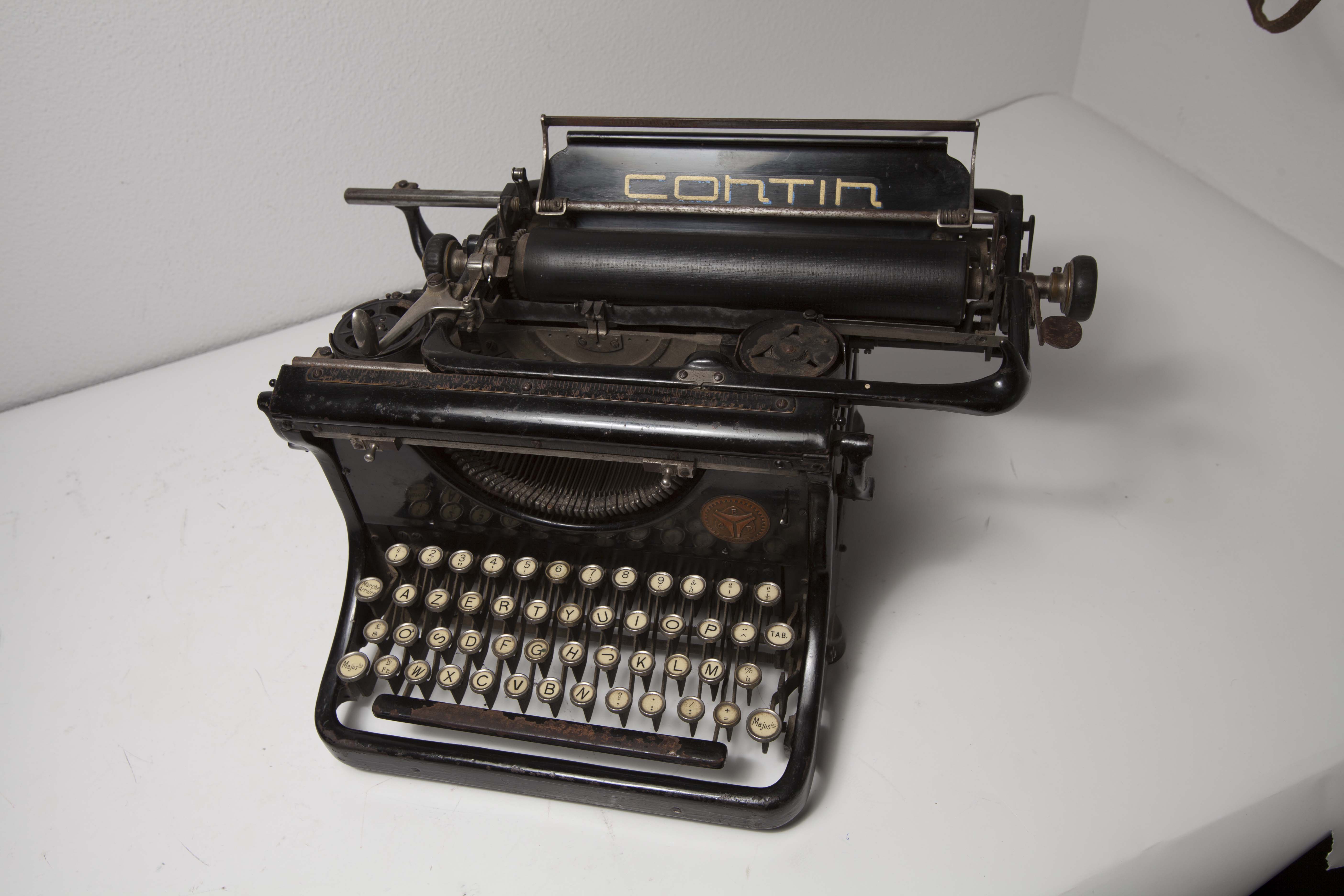 Typewriter continsouza 20s