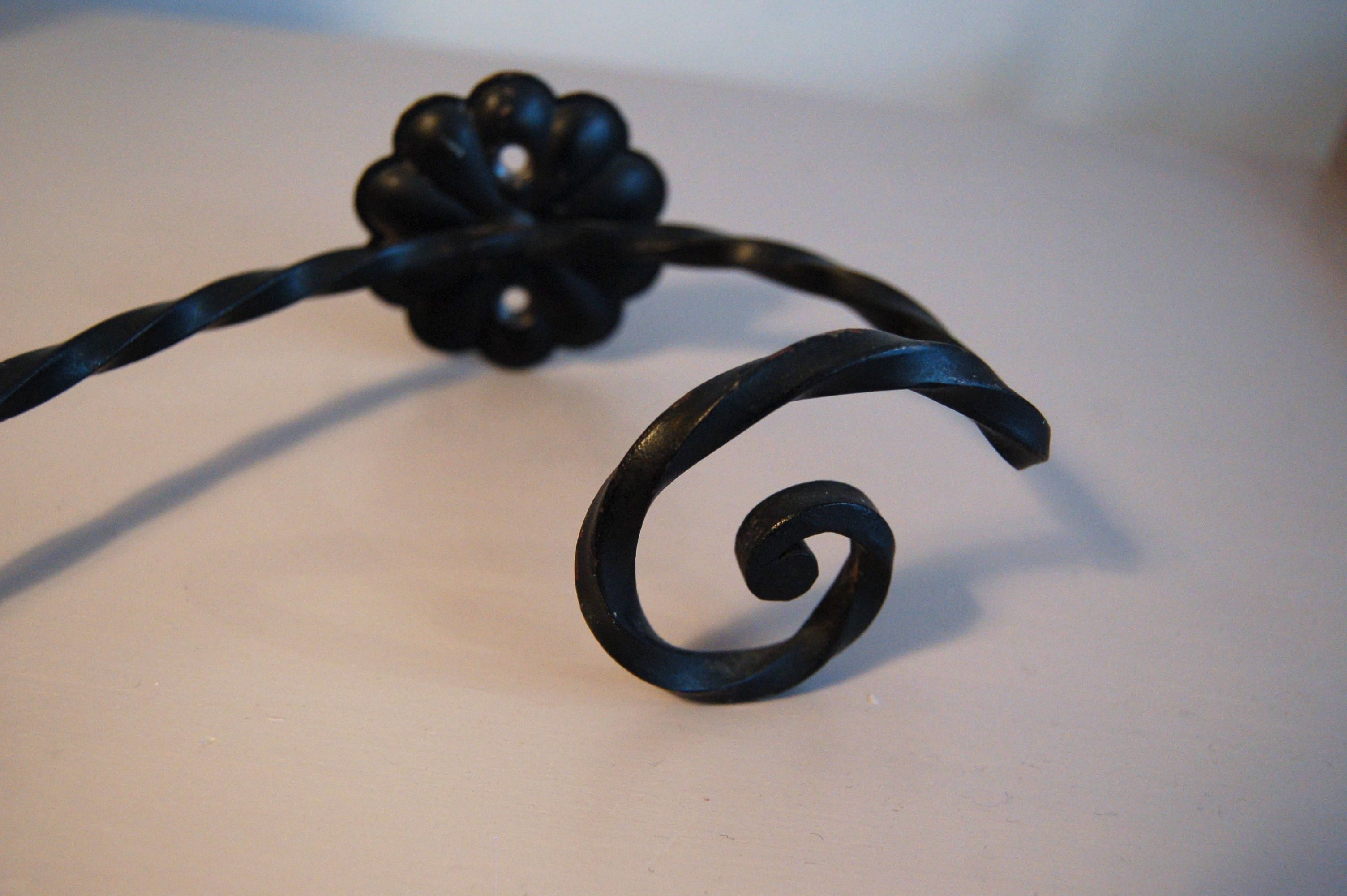 Peg in bakelite and metal 50s 60s