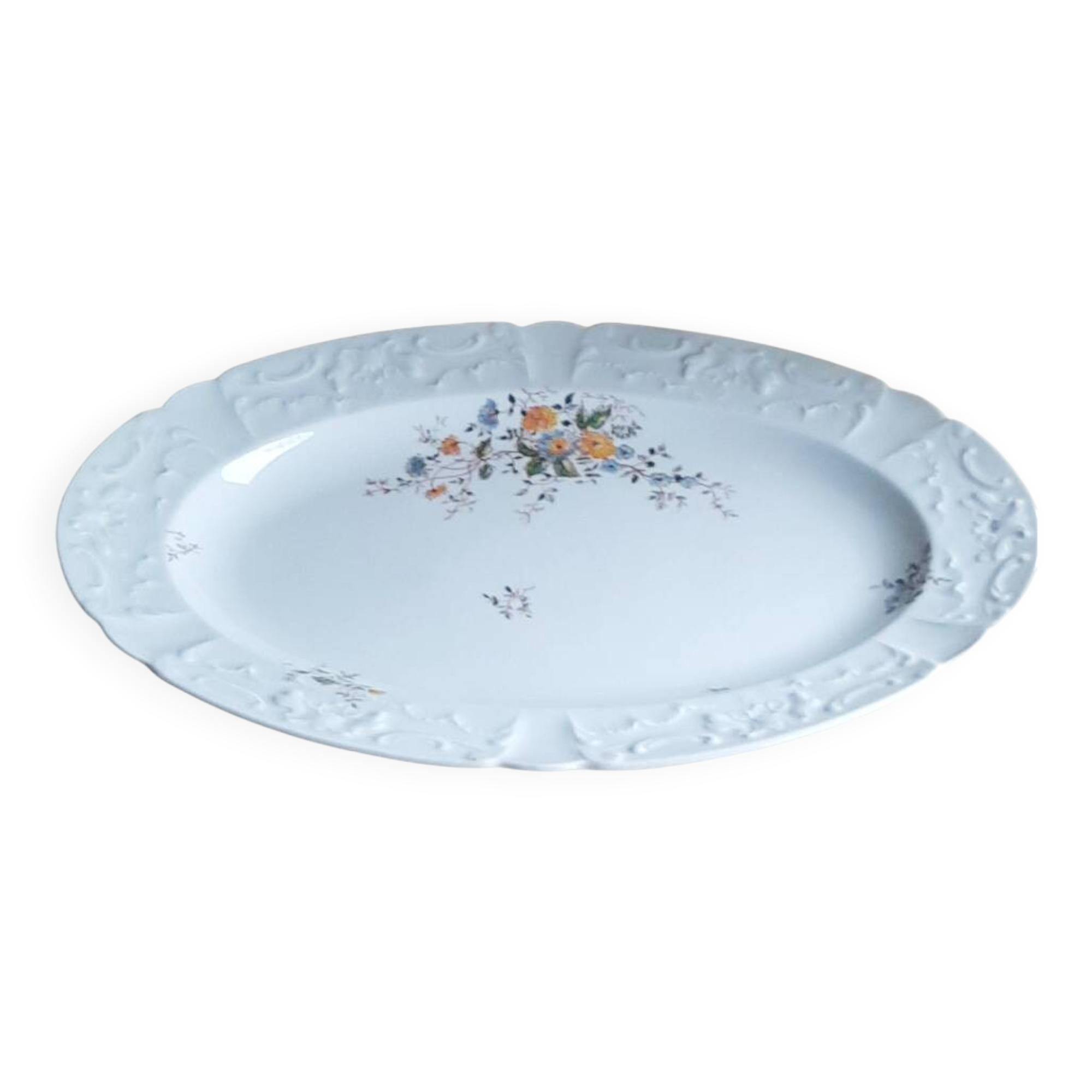 Large serving dish in Limoges porcelain
