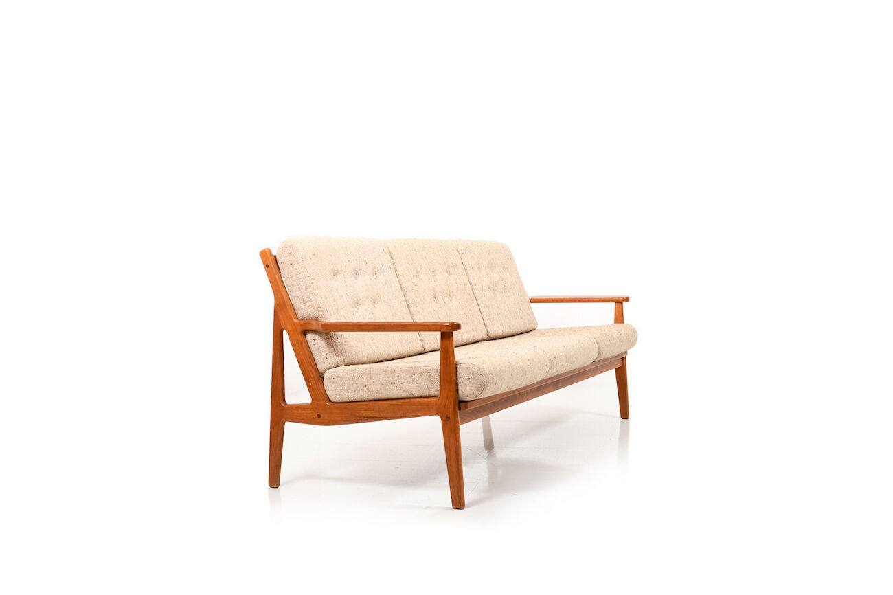 Mid Century Danish 3-Seater Sofa in Teak