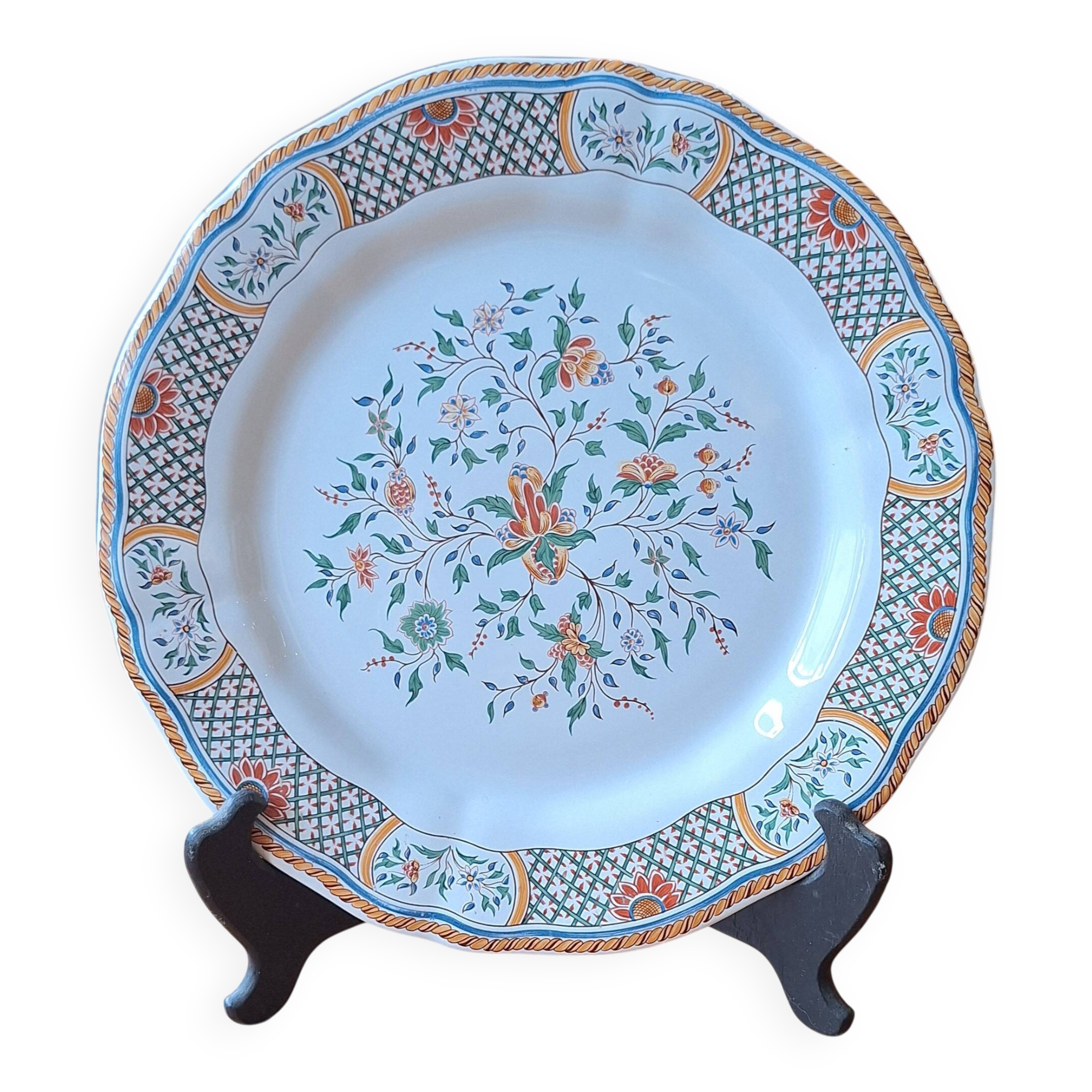 Gien earthenware plate "Rouen at Sainfoin"
