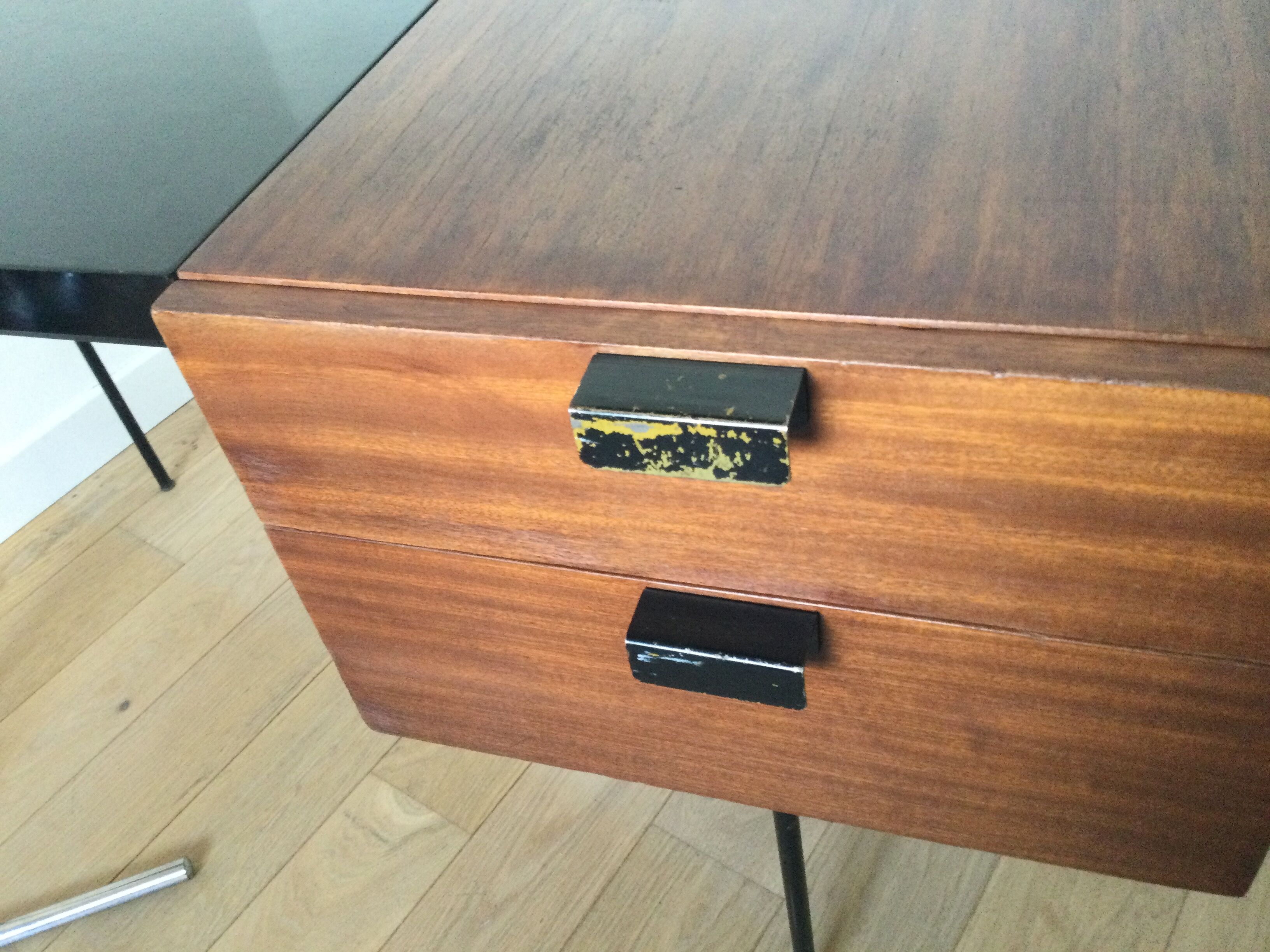 Bureau Pierre Paulin CM141