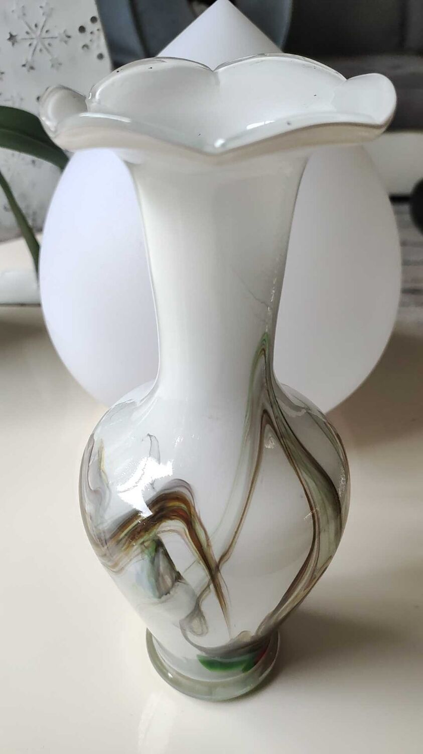 Vase in vintage blown opaline glass