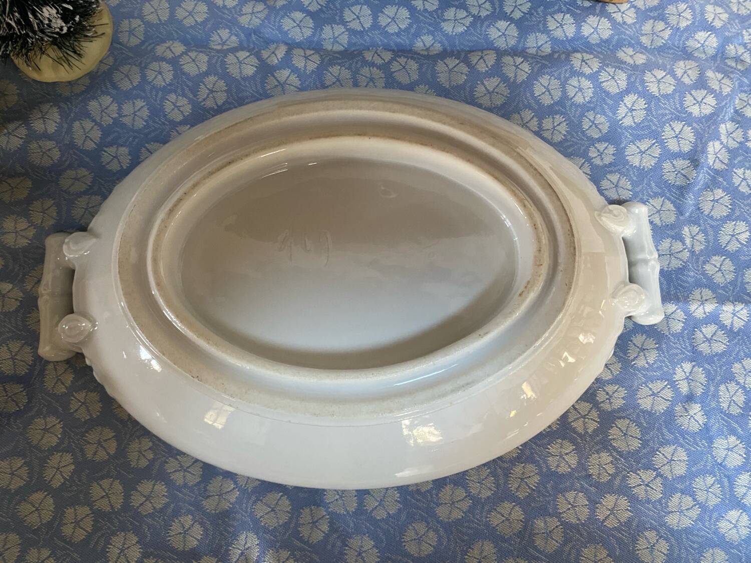 Antique porcelain vegetable dish made of "bamboo"