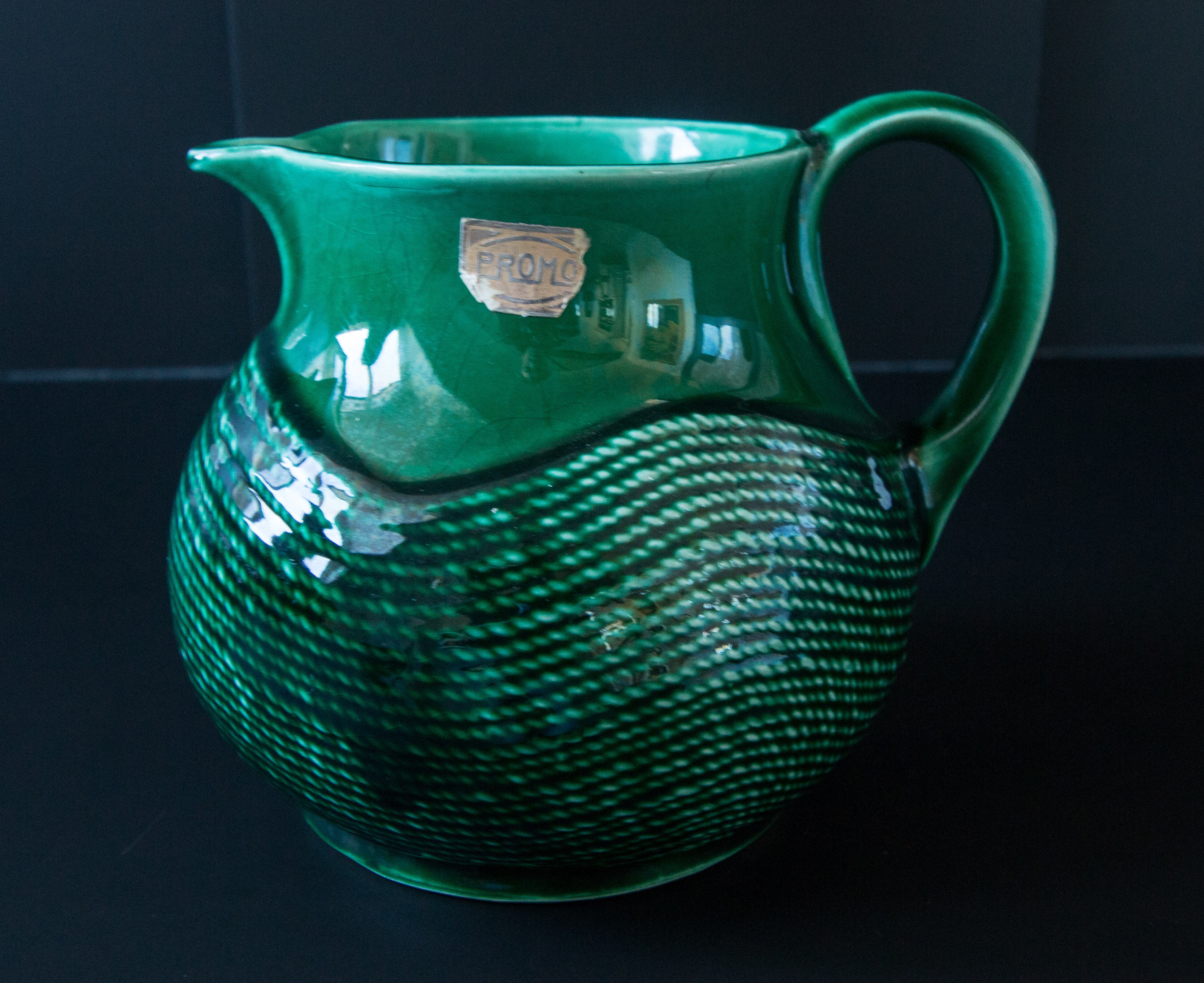 Green pitcher Sarreguemines Digoin vintage 60s slip