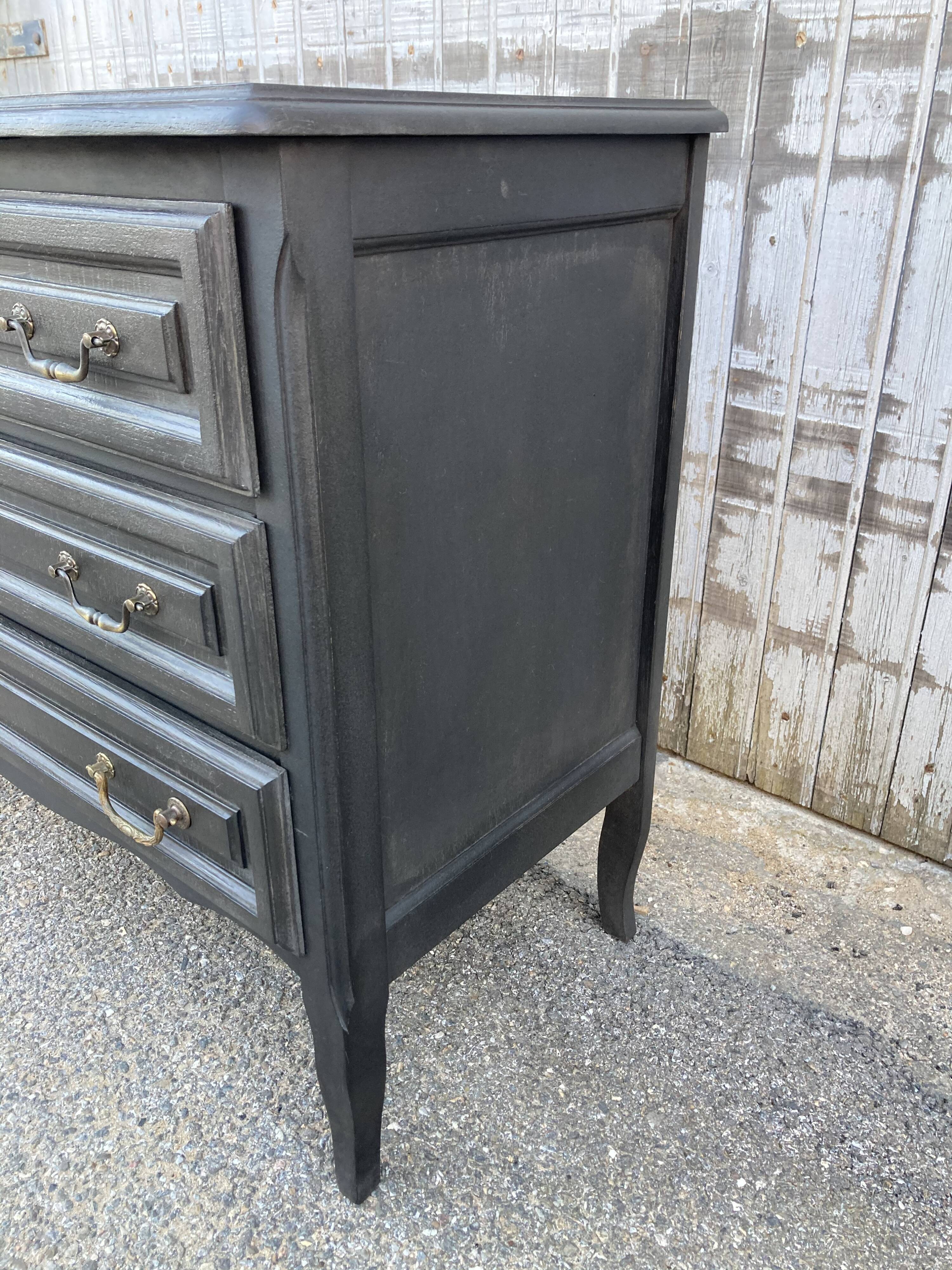 Chest of drawers black patina