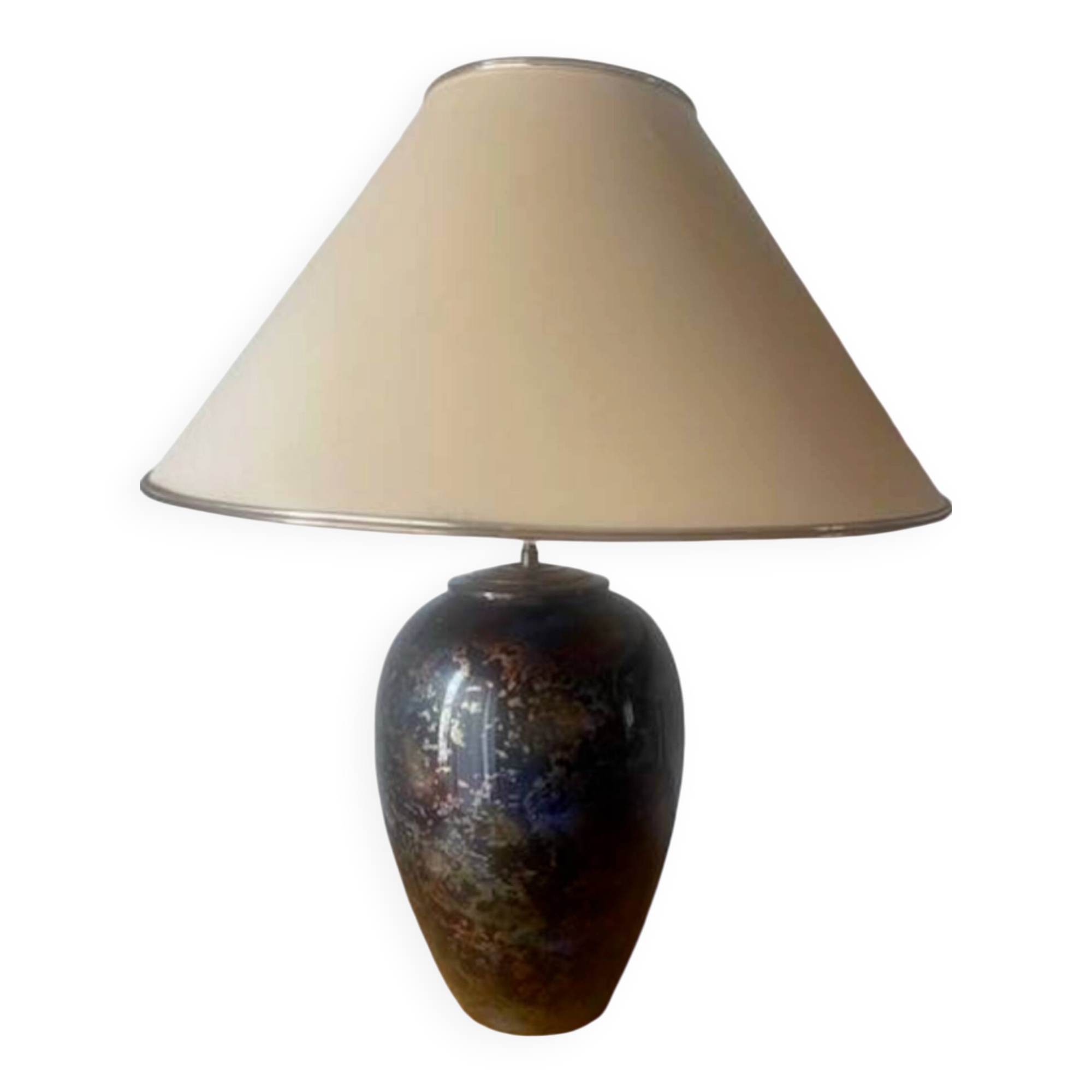 Lacquered line lamp