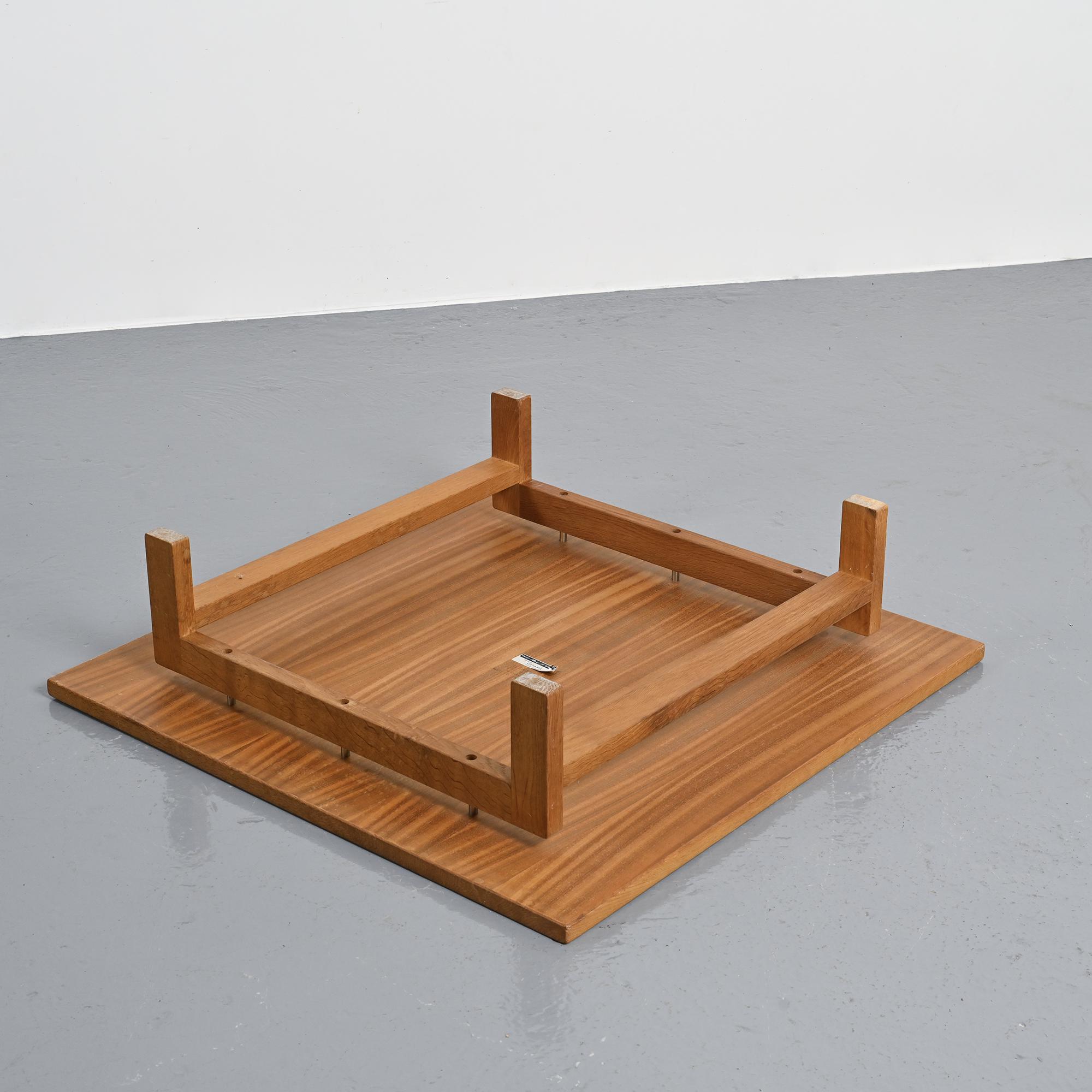 Table basse par Hans J. Wegner, Getama, Danemark, circa 1960