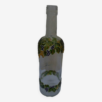 Bouteille vintage en verre avec décoration relief peinte motif vigne