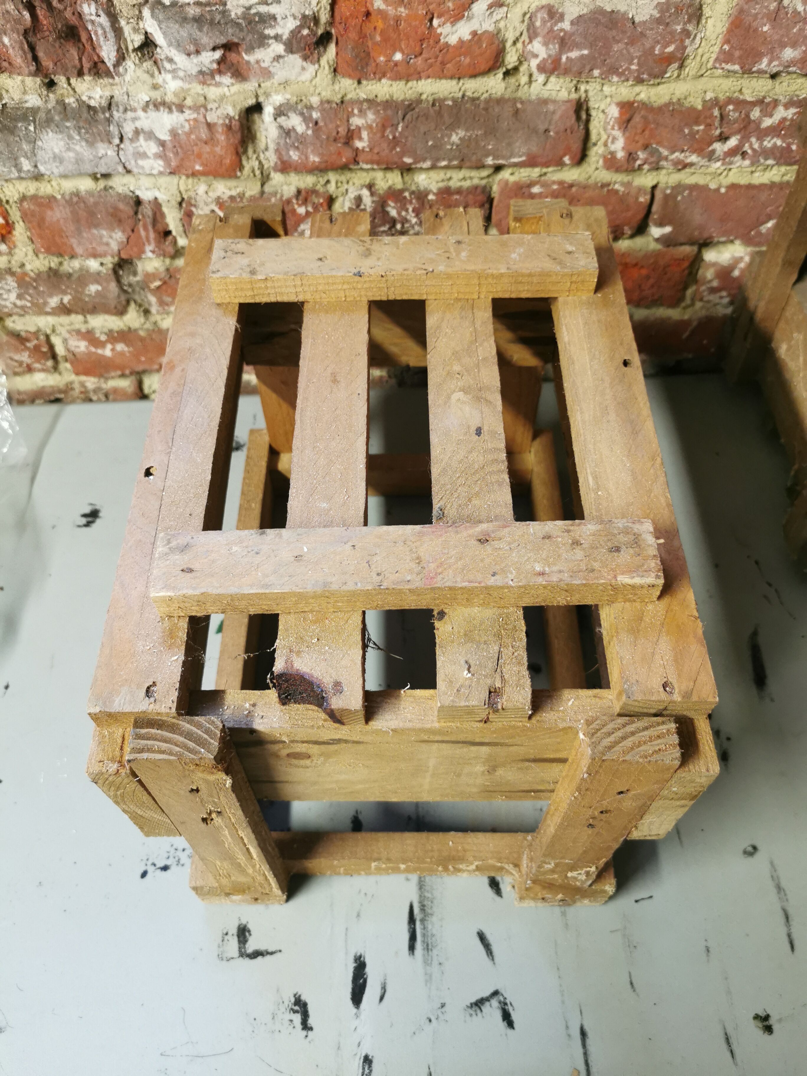 Wooden crate brasserie caulier