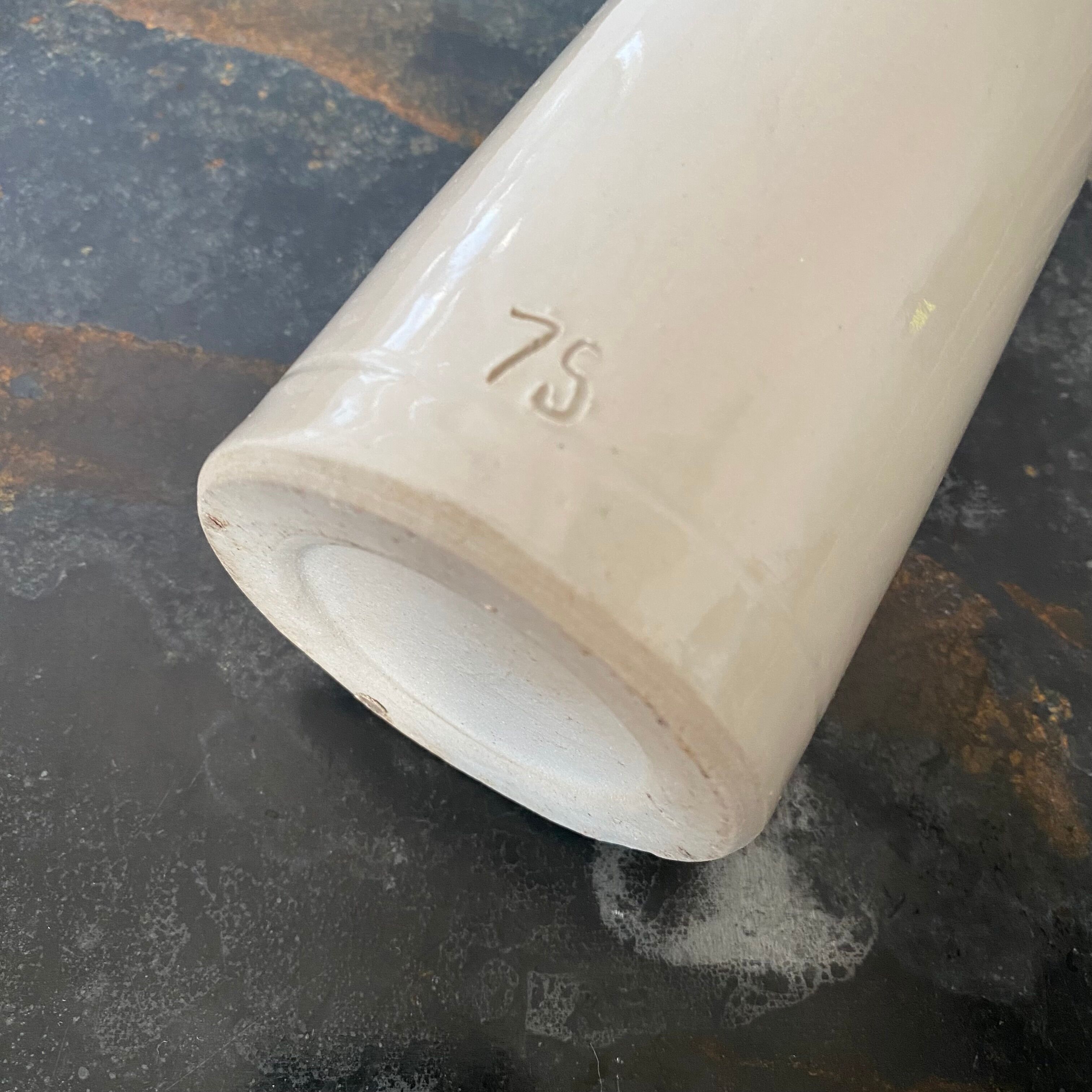 Bottle in stoneware soliflore