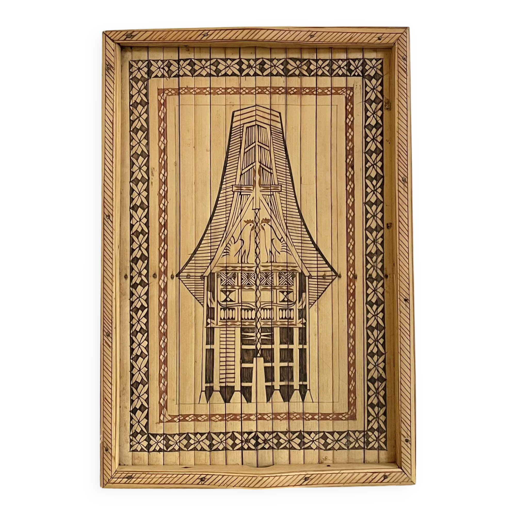 Vintage bamboo plateau