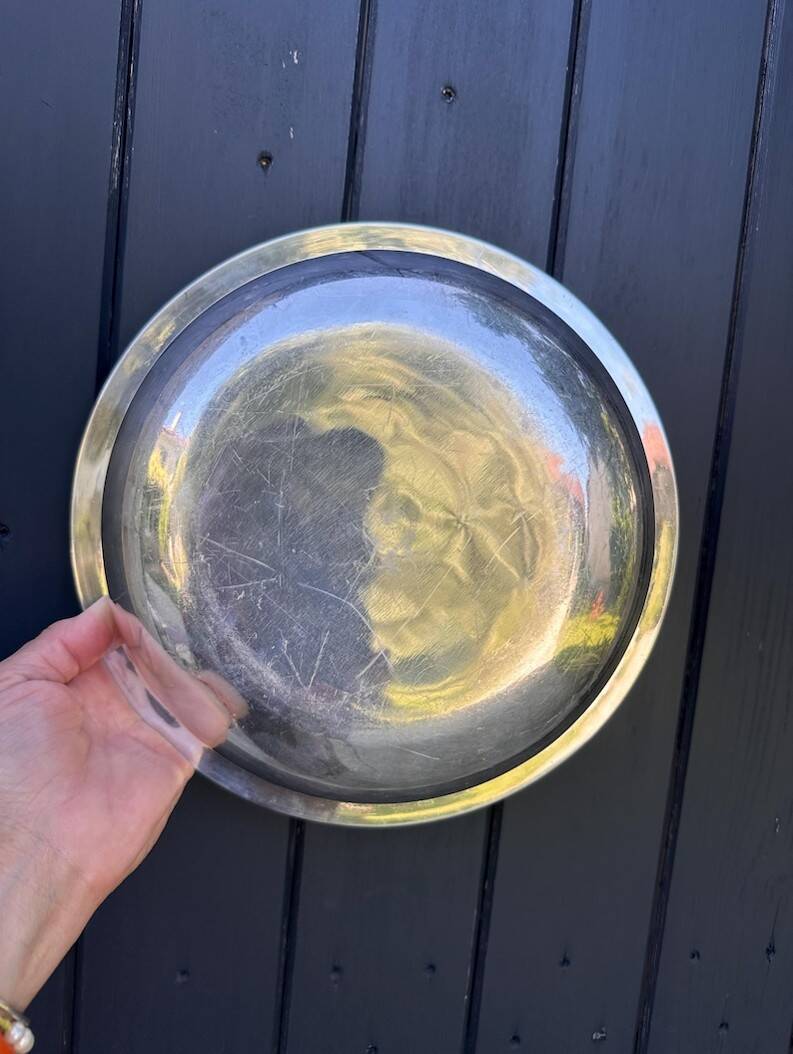 Plat en métal argenté vintage, creux rond à frise de laurier