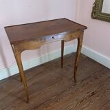 Writing table