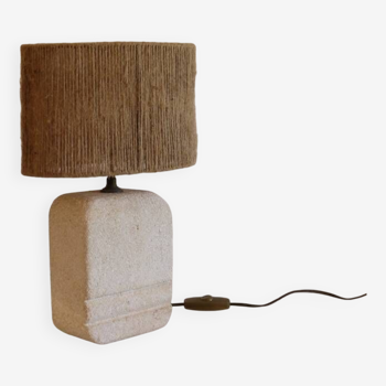 Stone and rope lamp in the style of Albert Tormos