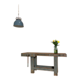 Carpenter's workbench in solid beech wood.