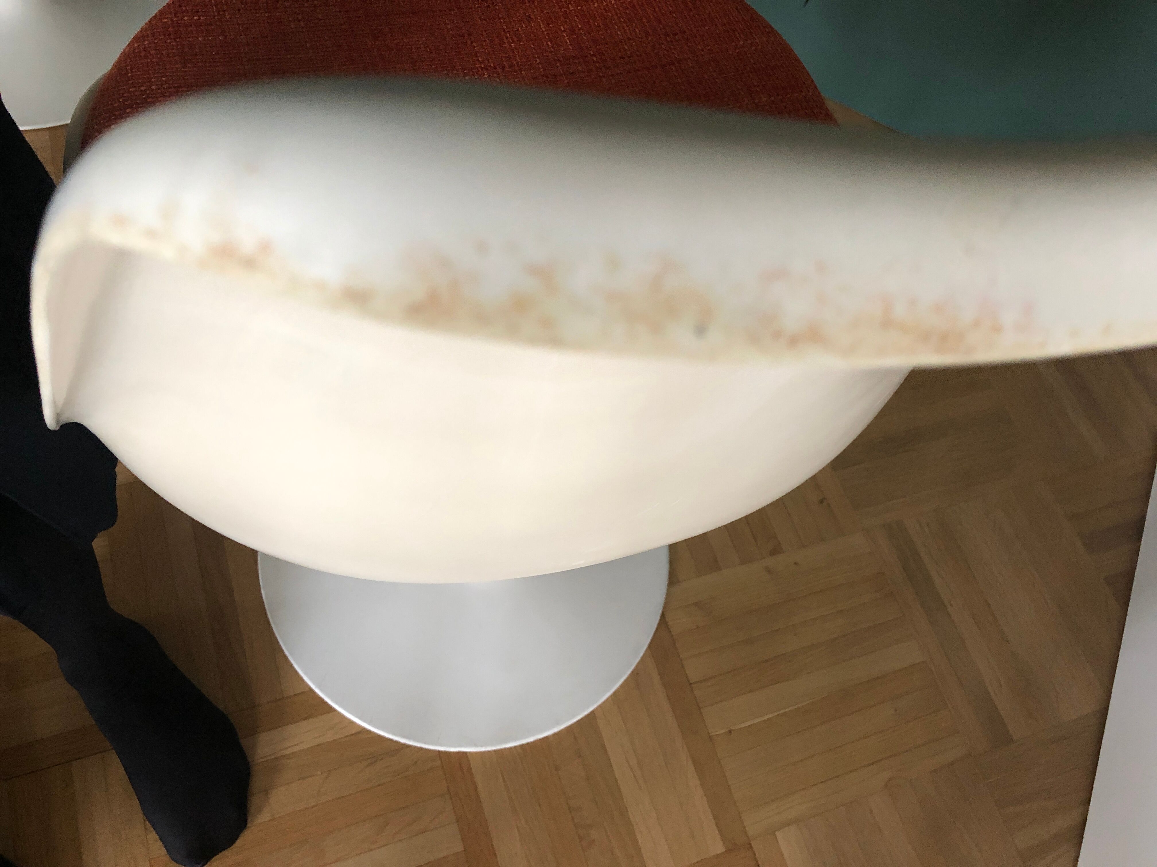 Series of 4 Tulip chairs by Eero Saarinen for Knoll