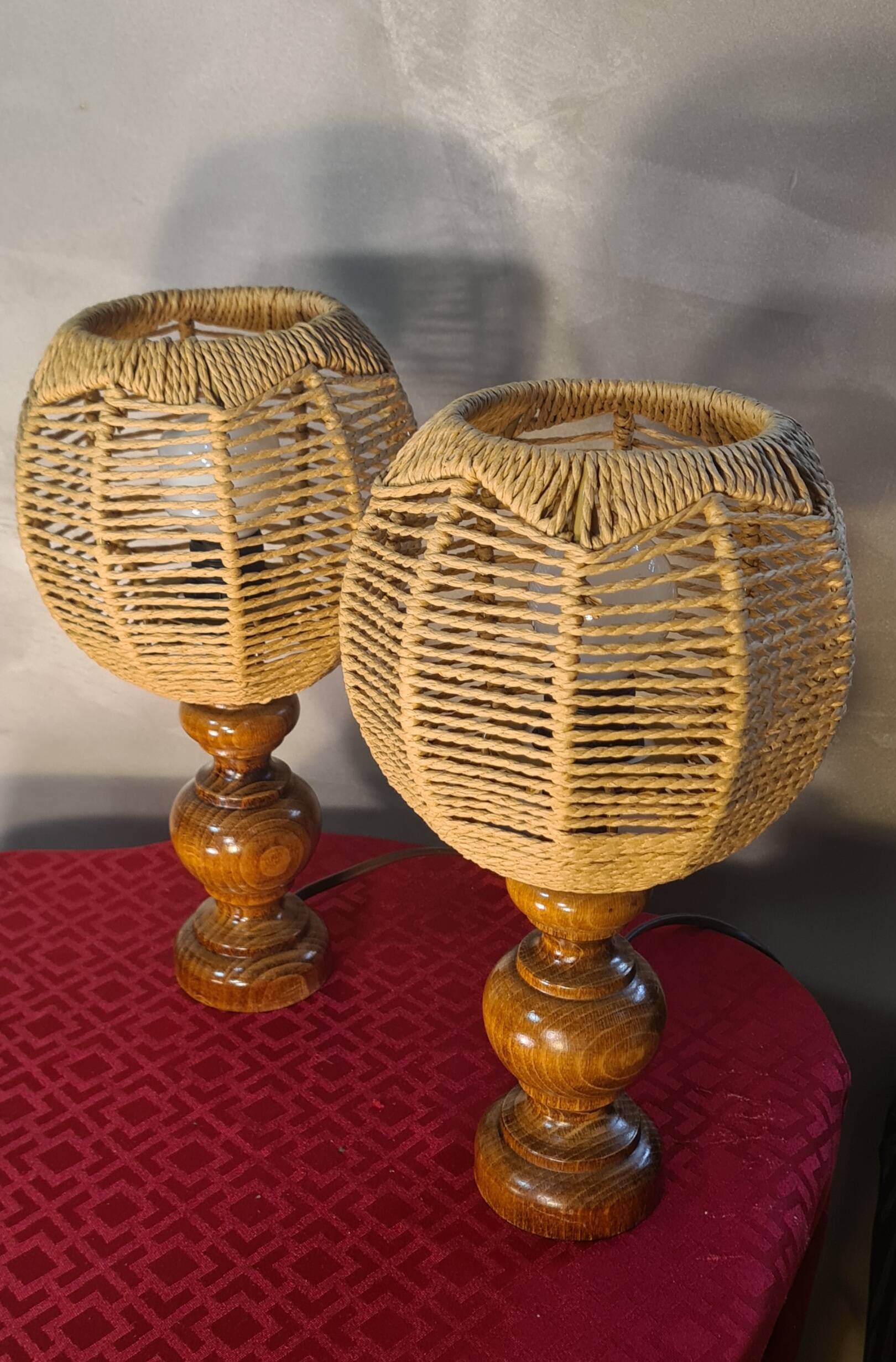 pair of Scandinavian style bedside lamps, vintage design, rope lampshade 3