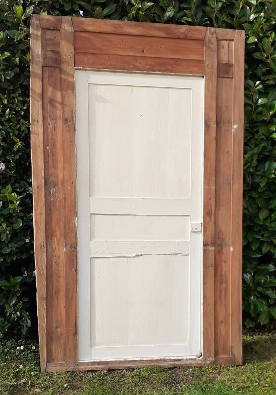 Cupboard door h201.5xl91.5cm with its 19th century molded frame