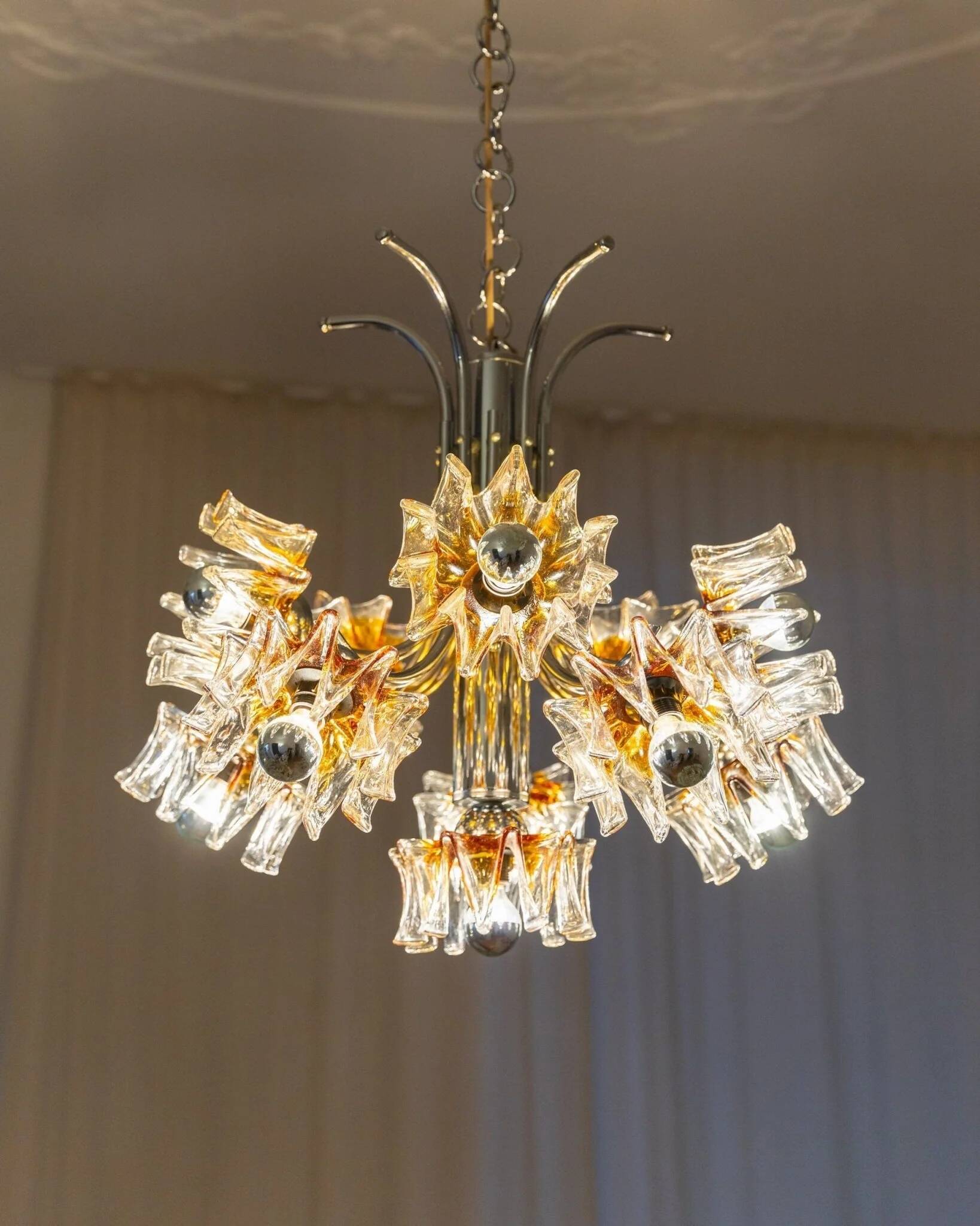 Carlo Nason Murano Glass Flower-Shades Chandelier by Mazzega - Chrome and Transparent Amber Glass, Hollywood Regency, 1970s