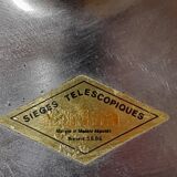 Tabouret tracteur désigné par Etienne Fermigier