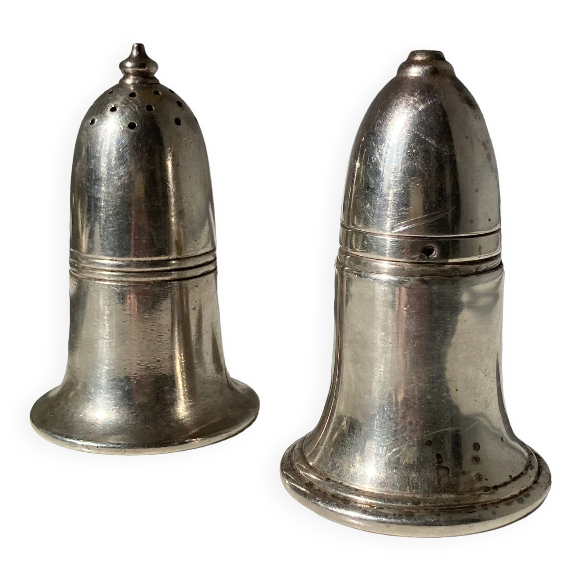 English silver-plated salt and pepper shakers by Broderick Bros Ltd for the Jury’s Hotel in Dublin