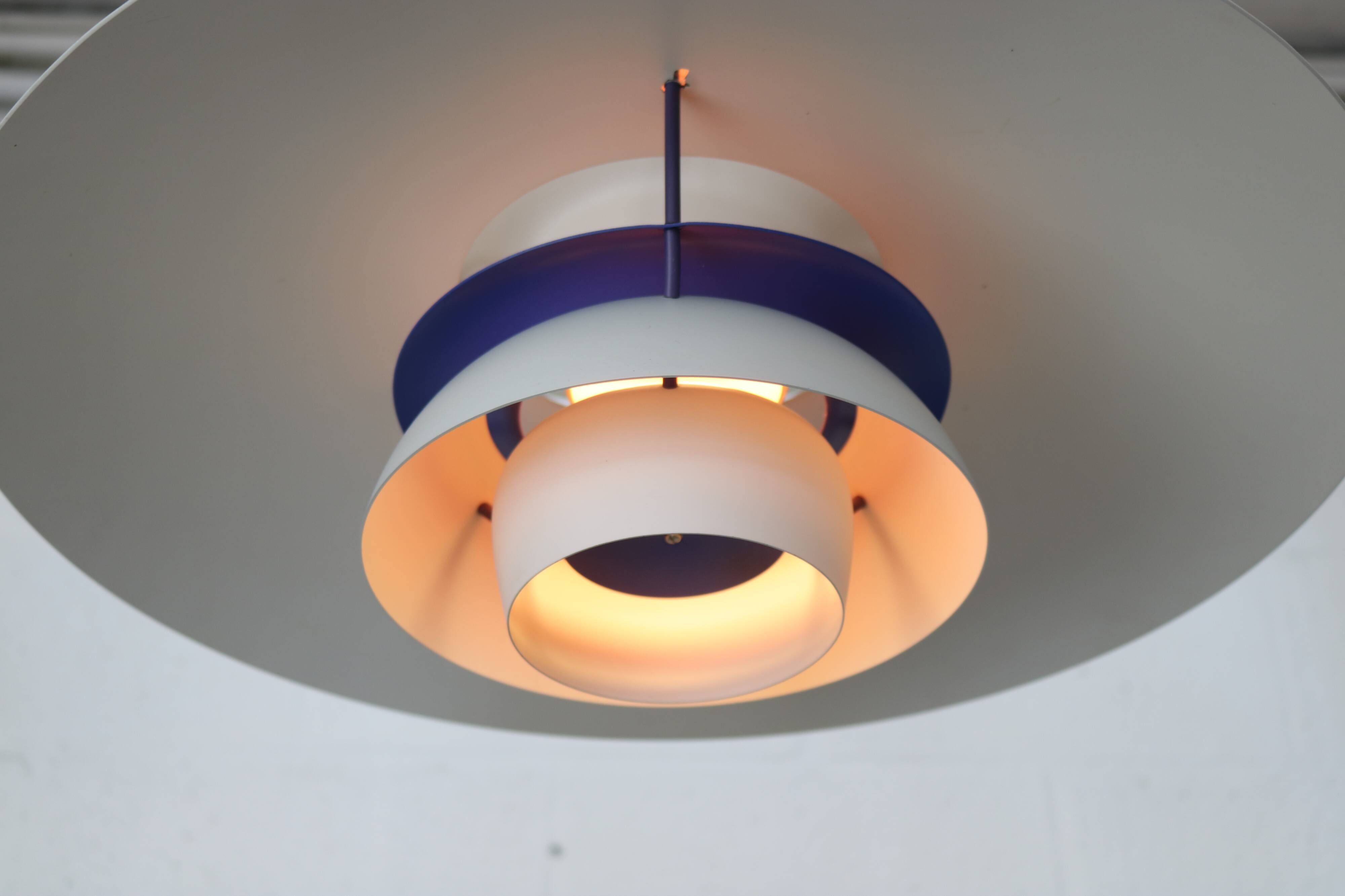 The real Danish stuff - PH5 pendant - original white color  - Louis Poulsen