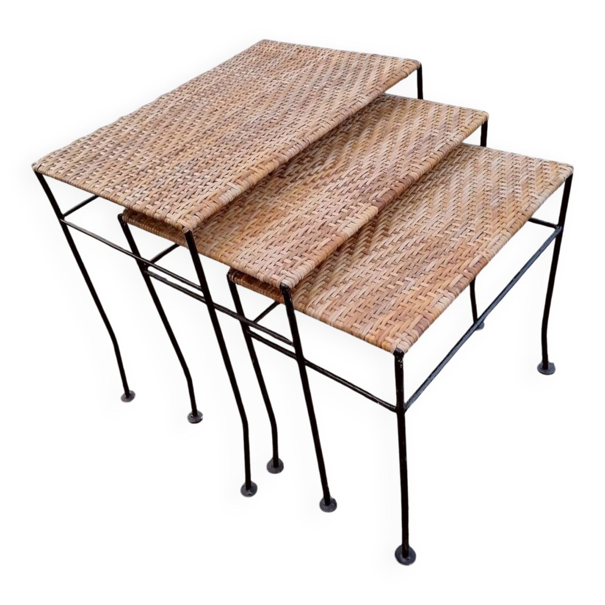 Nesting tables. vintage.