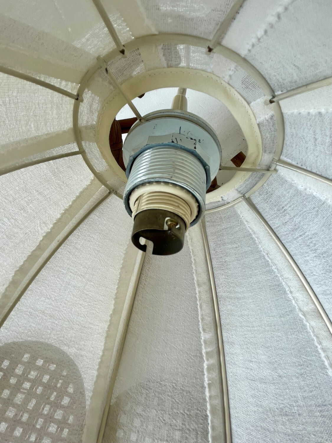 Bamboo and rattan suspension from the 60s/70s.