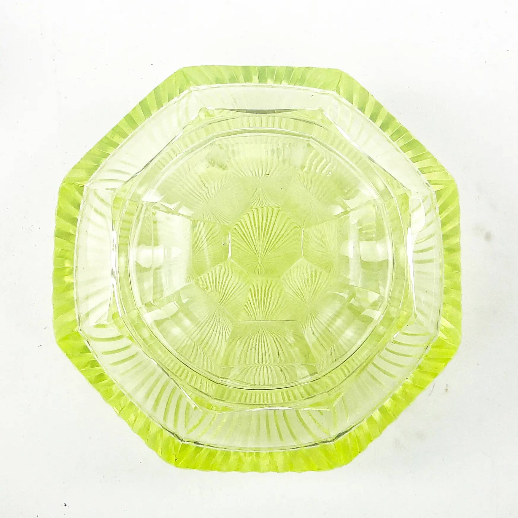Art Deco bonbonniere, uranium crystal, Poland, 1930s
