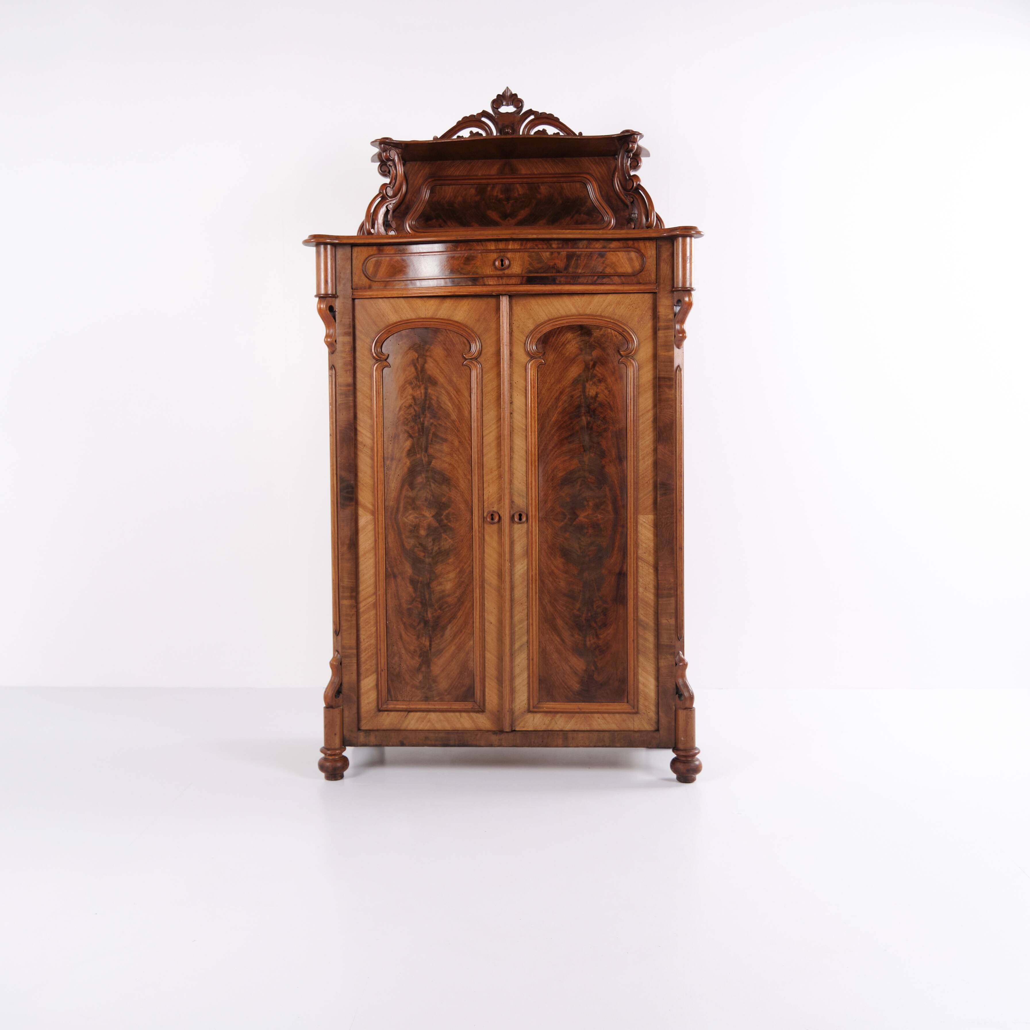 Cabinet – Mahogany – Antique – Carvings – Doors & Shelves – 1880s