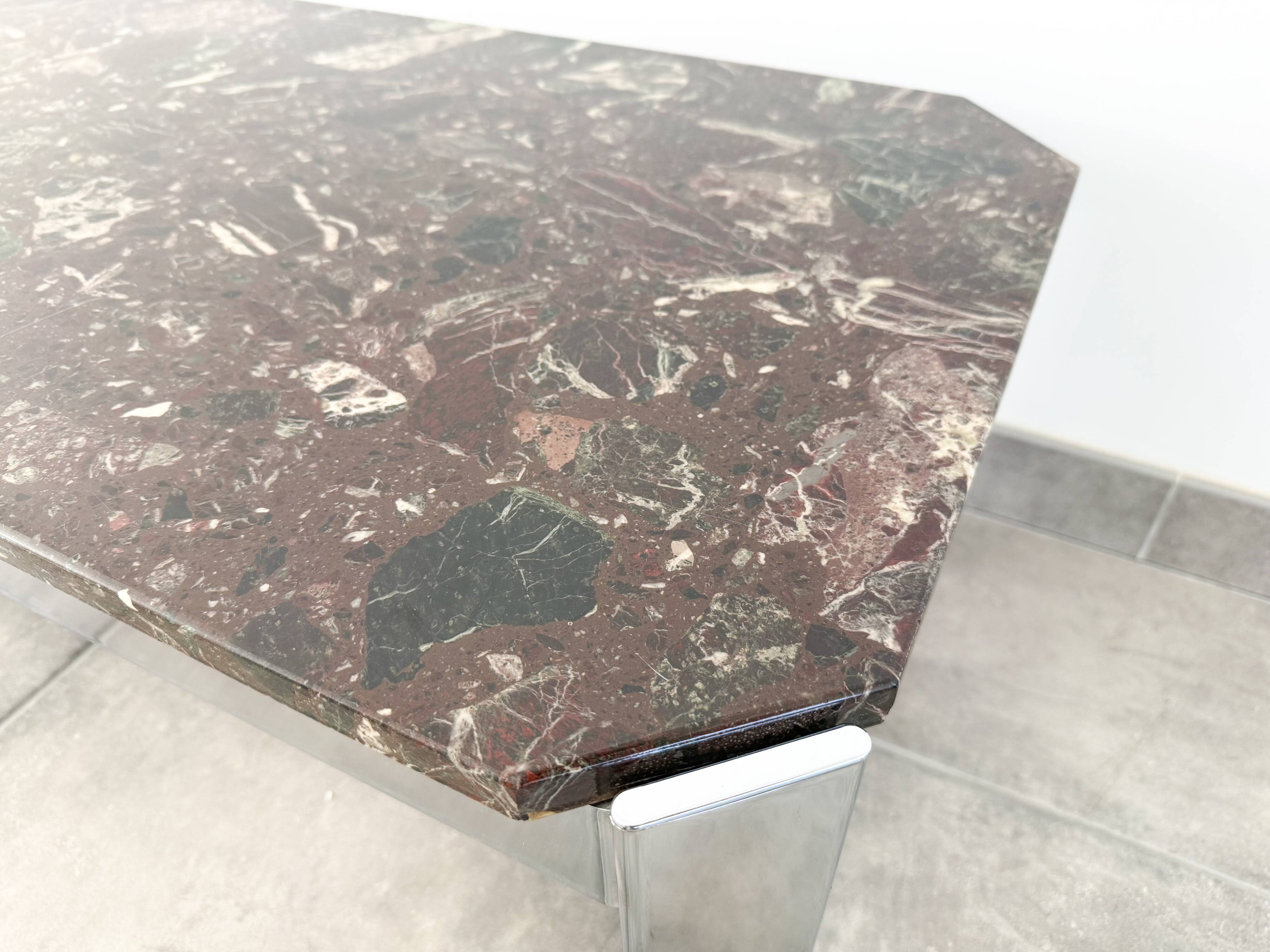 Table basse en marbre Breccia et chrome , circa  1970/80'