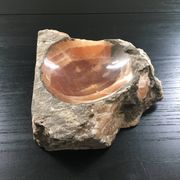 Vide poche brutaliste en onyx