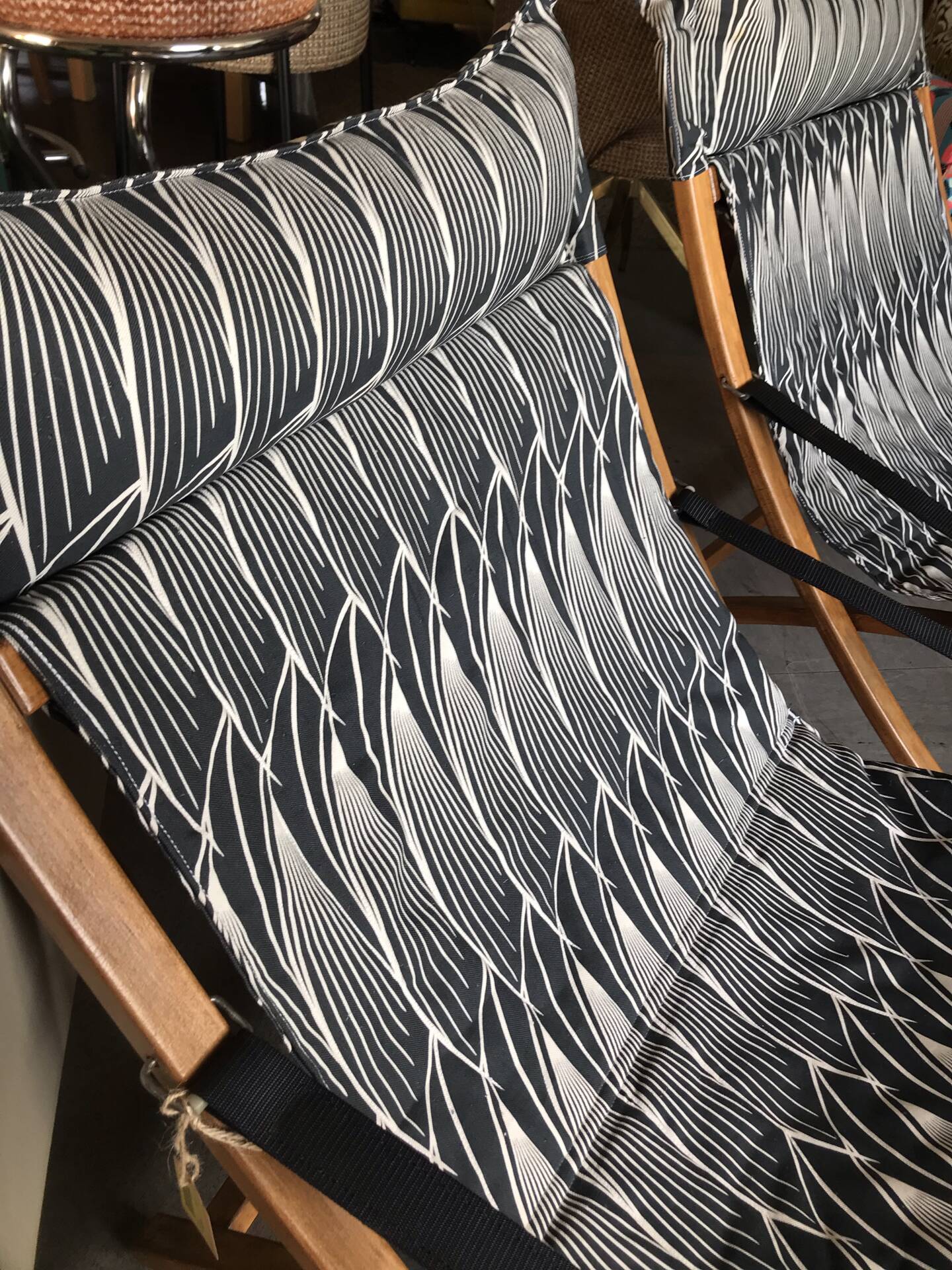 80s deckchairs